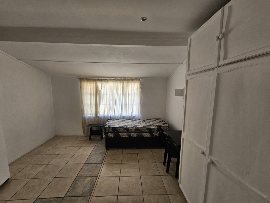 6 Bedroom Property for Sale in Brandwag Free State